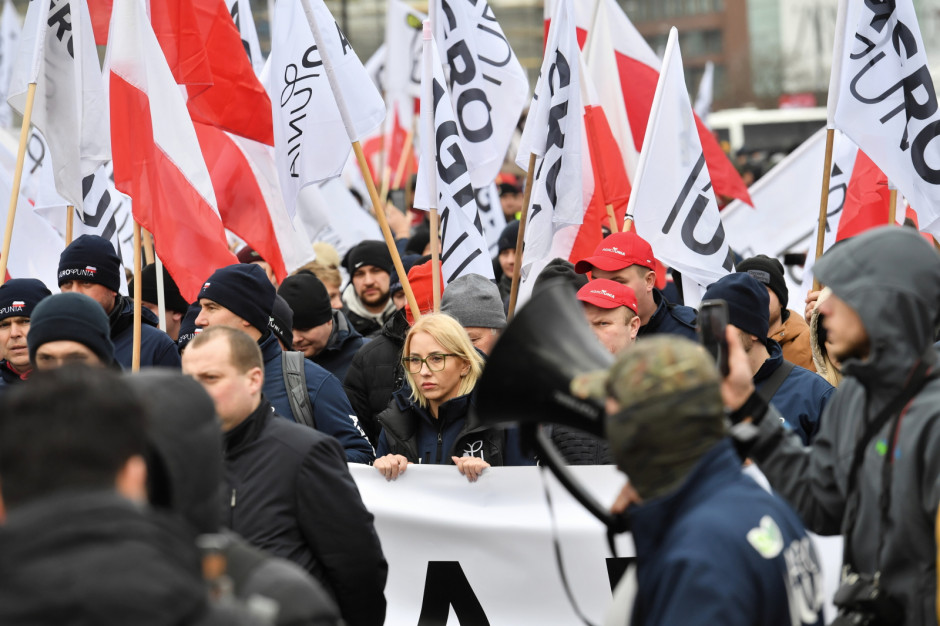 Protest Agrounii odbywa się pod hasłem: Godna płaca za ciężką prac, fot. PAP/Piotr Nowak