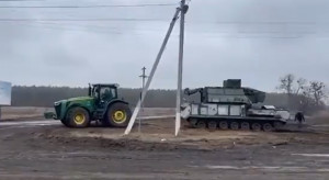 Ukraińscy rolnicy spalili wyrzutnie rakiet Pancyr S-1