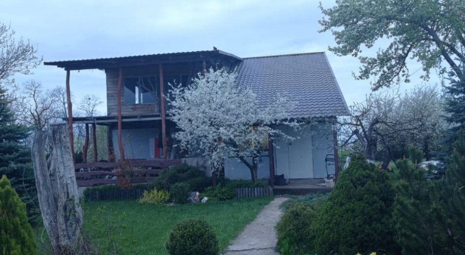 Wybudowany dom z ogrodem i ostatnia spokojna wiosna, fot. A.Gumeniuk