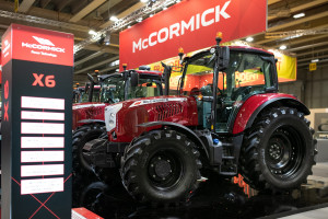 Poznaj nowego McCormicka X6 Xtrashift