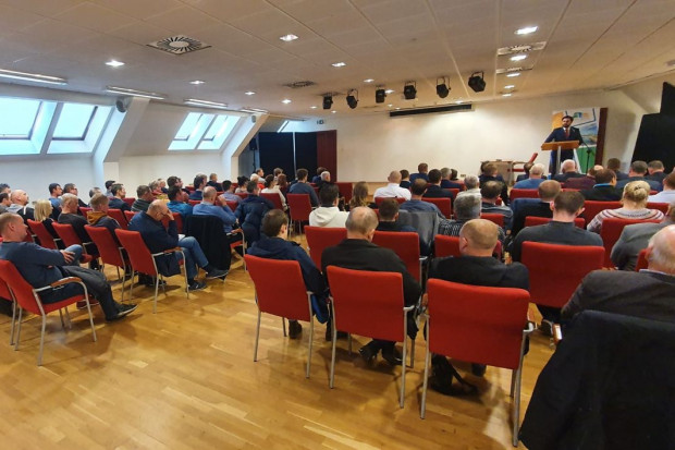 O przyszłości wygasających dzierżaw wiceminister rozmawiał z rolnikami w Raciborzu, Foto: ŁM Wiceminister i prezes ŚIR w Raciborzu. Rolnicy walczą o ziemię z wygasających dzierżaw