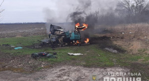 Ukraina: Rolnik najechał traktorem na minę i zginął