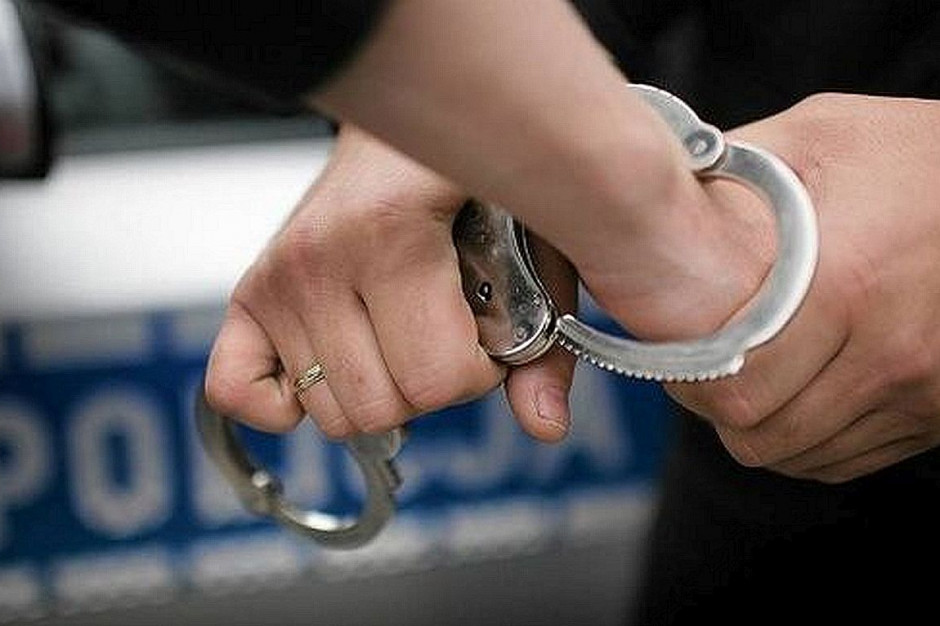 Policjanci ujęli sprawców kradziezy ciągnika z gospodarstwa pod Kołobrzegiem, Foto: Policja