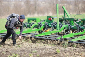 Jak przbiegają prace polowe w jednej z największych firm rolniczych Ukrainy?