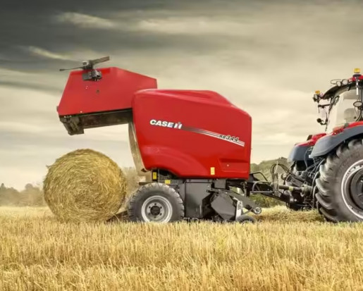 Popularna wśród rolników stałokomorowa prasa rolująca Case IH RB 344 doczekała się modernizacji fot. mat. prasowe