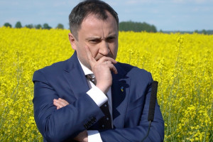 Ukraiński minister rolnictwa podejrzany o bezprawne przejmowanie państwowych gruntów