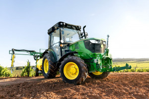 John Deere modernizuje ciągniki serii 5G