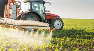 Czy każdy kraj będzie musiał obniżyć zużycie pestycydów o połowę? Rozmowa z Wojciechowskim