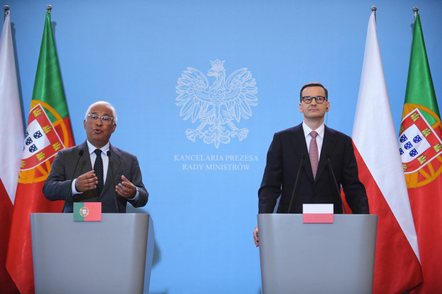 Morawiecki: UE powinna pomóc Polsce w rozbudowie infrastruktury do eksportu zboża na Bliski Wschód i Afrykę