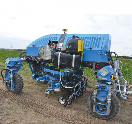 Łukasiewicz – Przemysłowy Instytut Maszyn Rolniczych jest odpowiedzialny za projekt konstrukcji robota polowego.Firma Unia odpowiada za budowę oraz wdrożenie go na rynki – krajowy oraz zagraniczny