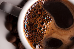 Kawa wydłuża życie? Zbadano 120 tys. osób. Wnioski dają do myślenia