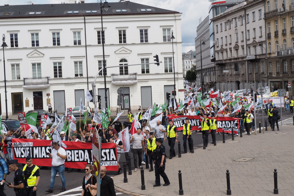 Dziś w Warszawie odbył się protest rolników. Jak zaznacza Kołodziejczak, niewykluczone są „dalsze działania na ulicach”, fot. A.T.