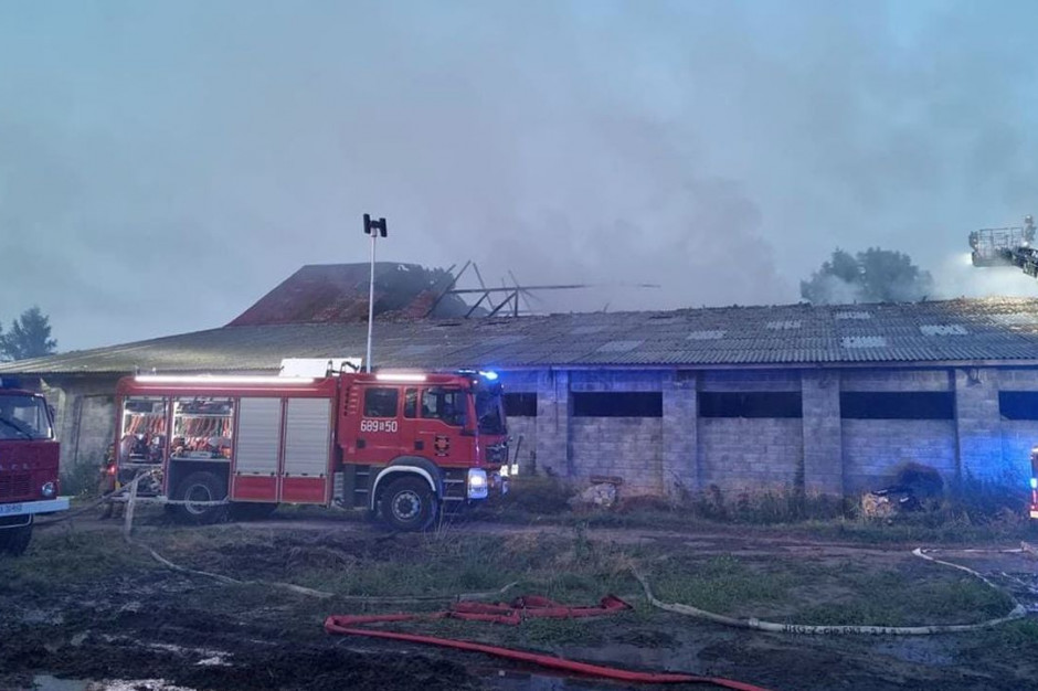 Pożar wybuchł dzisiejszej nocy w jednym z gospodarstw w Kidowie, Foto: KP PSP Zawiercie