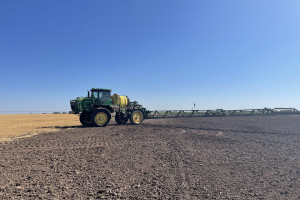 Farmerka w Teksasie: Z opryskiwaniem sorgo trzeba się spieszyć