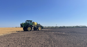Farmerka w Teksasie: Z opryskiwaniem sorgo trzeba się spieszyć