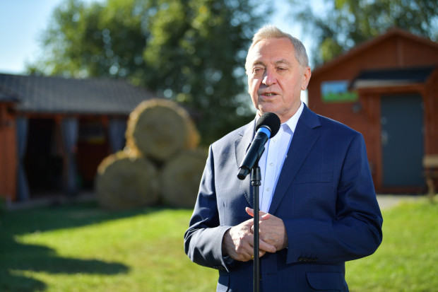 Kowalczyk: Uruchamiamy 25 mld euro dla polskich rolników na kolejne 5 lat