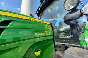 John Deere 6155R na olej rzepakowy