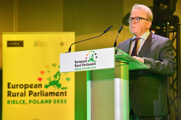 Piąta edycja Europejskiego Parlamentu Wiejskiego potrwa w Kielcach do czwartku, fot. PAP/Piotr Polak Wojciechowski: Obszary wiejskie mają zasadnicze znaczenie dla odporności Europy