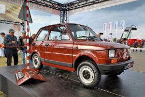 Nierolnicza gwiazda Agro Show 2022 - Fiat 126p z dieslem Kuboty