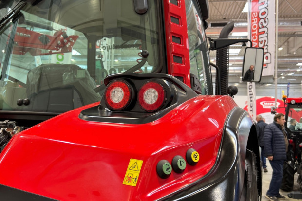 Zainteresowanie ciągnikami Basak i Branson na targach Agropark w Lublinie było co najmniej duże, fot.kh Ciągniki Branson i Basak - tanie bo nieskomplikowane