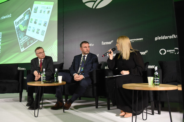 Prof. Witold Szczepaniak i Artur Kozera uczestniczyli w rozmowie o tym, jak podejść do nawożenia rzepaku w dobie wysokich cen nawozów (fot. PTWP). Jak nawozić rzepak w dobie drogich nawozów? Dyskusja na NWwR