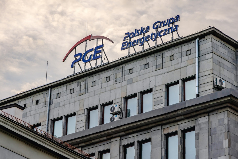 magazyny energii zapewnią stabilną pracę Krajowego Systemu Elektroenergetycznego w warunkach zmienności wytwarzania energii przez OZE, fot. Fotokon/Shutterstock