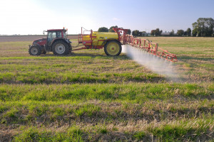 Co dalej z redukcją pestycydów w UE? Jest szansa na nową ocenę skutków wprowadzenia tych planów