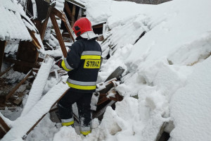 Świętokrzyskie: 100 interwencji straży w związku z opadami śniegu