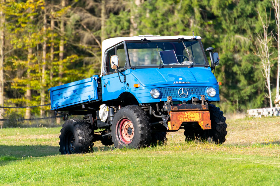 Unimogi przez ponad 75 lat produkcji wyewoluowały z pojazdów rolniczych na ciężarówki do zadań leśnych czy też komunalnych, fot. Cornell Frühauf / Pixabay