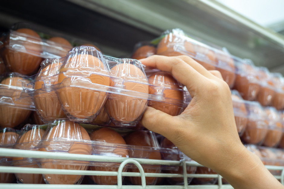 Średnia cena 10 najtańszych jaj w popularnych sklepach to obecnie 8,02 zł. Rok temu było to 5,86 zł, fot. Shutterstock
