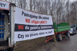 Rolnicy protestują w Dorohusku: Tranzyt tak. Kontrabanda nie