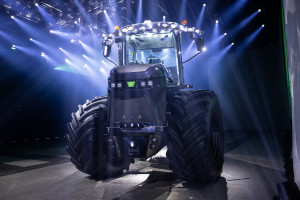 Auga M1 – traktor przyszłości prosto z Litwy