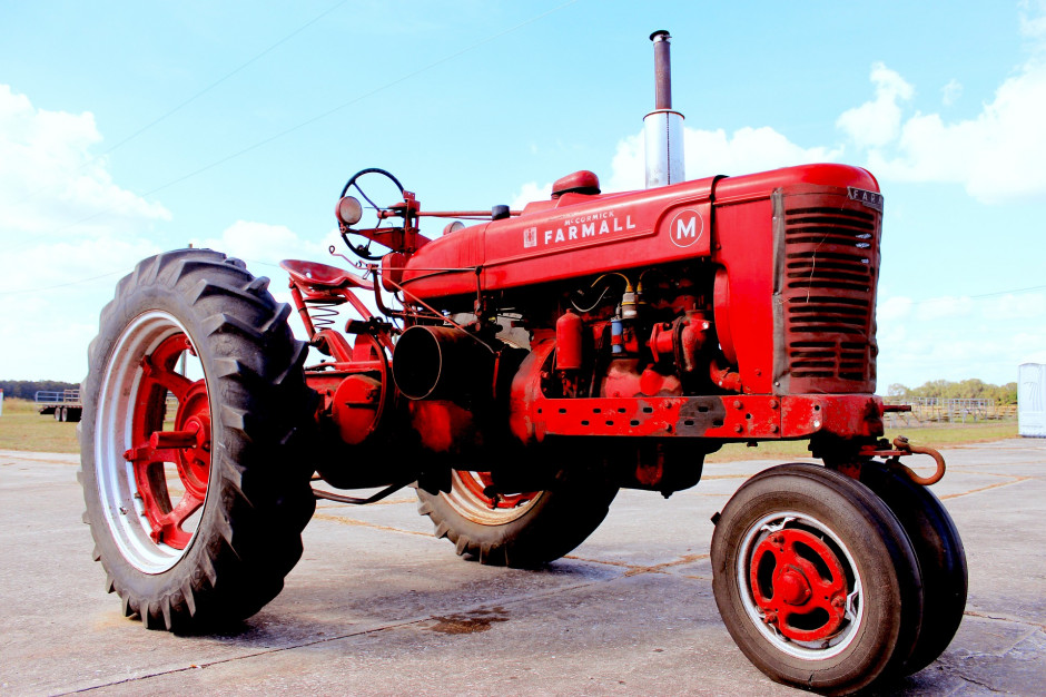 McCormick Farmall M z lat 1939 - 1952, fot  Willis Reese / Pixabay