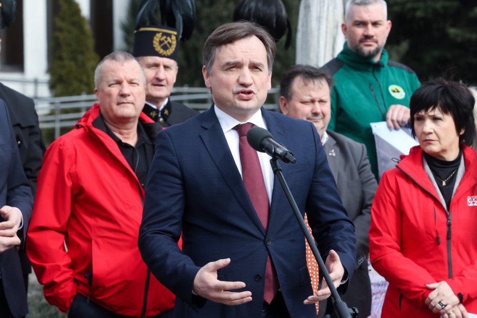 Ziobro: Nie zgadzamy się na dalszą likwidację polskiego górnictwa, fot. PAP/Marian Zubrzycki