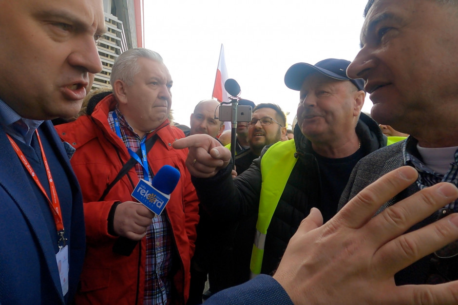 Żarty się skończyły, mówią rolnicy, fot. AK