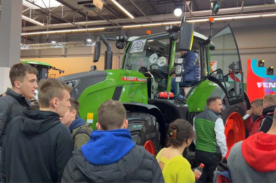 Fendt 700 Vario 7 gen. na stoisku Fendta podczas targów Agrotech, fot.kh