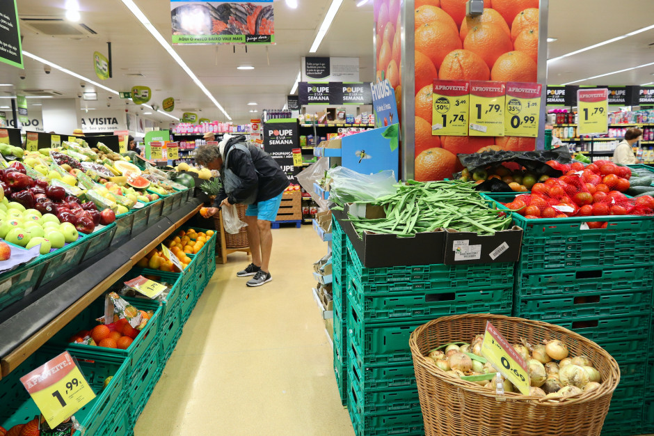 Dzięki obniżeniu przez rząd w Lizbonie podatku VAT na 44 towary ceny podstawowych produktów spożywczych spadły w Portugalii o 7,6 proc. w ciągu miesiąca. Fot. Tupungato/Shutterstock