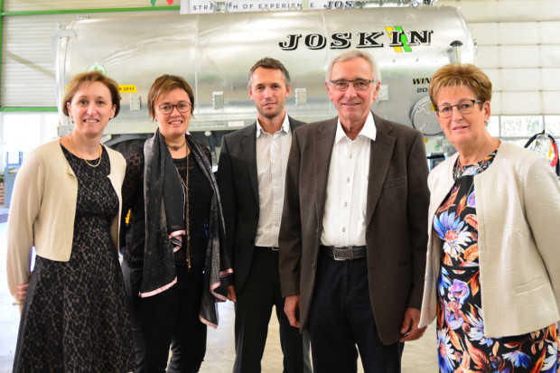 Rodzina Joskin, od lewej: Vinciane Joskin (administracja i finanse), Murielle Joskin (komunikacja wizerunkowa i kadry), Didier Joskin (produkcja i IT), Victor Joskin (założyciel firmy), Marie-José Joskin (założycielka firmy)