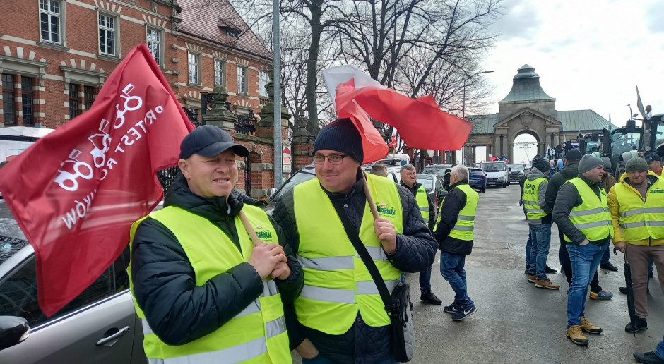 Zielone miasteczko trwa mimo porozumień okrągłego stołu