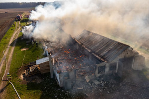 Płonęły dwa kurniki na Podlasiu. W pożarze zginęło 17 tysięcy kurczaków