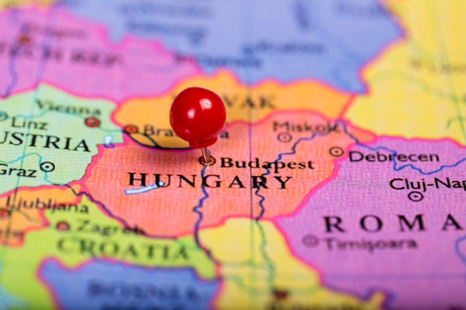 W sobotę minister rolnictwa Węgier poinformował, że po decyzji Polski również Węgry tymczasowo zablokowały import ukraińskiego zboża, nasion roślin oleistych i niektórych innych produktów rolnych, fot. Shutterstock