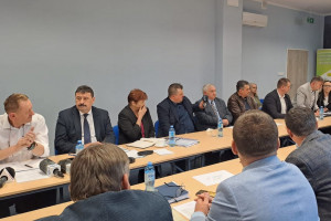 Minister Telus spotyka się z rolnikami z grup roboczych w Barzkowicach
