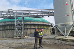 Wegańska biogazownia i woda dla rolników