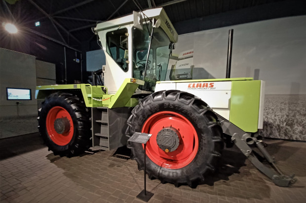 Prezentowany w muzeum Claasa w Harsewinkel prototypowy Projekt 207 pochodzi z 1985 r., fot. K.Pawłowski Prototyp Xeriona, pierwsza sieczkarnia i wizyta w muzeum Claas, cz. 2