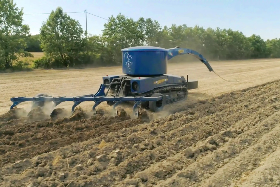 Włoska robota, a może robot rolniczy Oxe-E żadnej pracy na roli się nie boi, fot. mat. prasowe