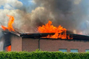 Niemcy: Na farmie spłonęła hala z maszynami. Straty na milion euro