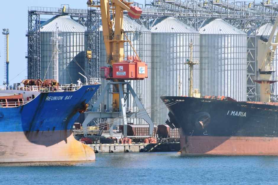 Rosja zablokowała rejestrację statków we wszystkich ukraińskich portach, fot.VolodymyrT / Shutterstock.com