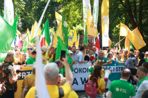 Przeciwko komu i czemu opozycja zorganizowała marsz 4 czerwca