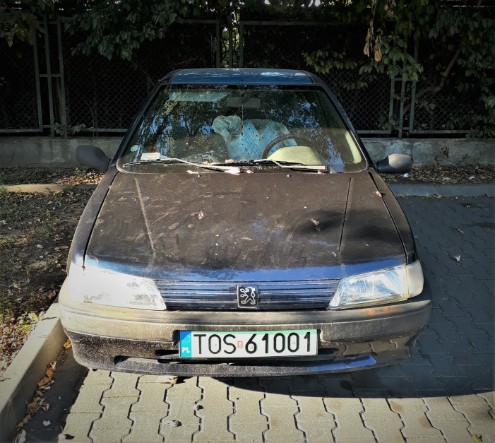 Pojazdy elektryczne to nie nowość. Na zdjęciu Peugeot 106 Electric z połowy lat 90., fot. K.Pawłowski