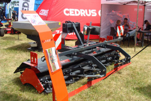 A może zamiast mulczera przedni wał tnący DA Landtechnik Katana Cut